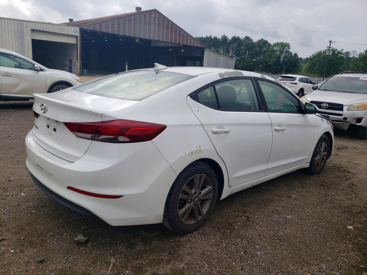 Hyundai ELANTRA Sel