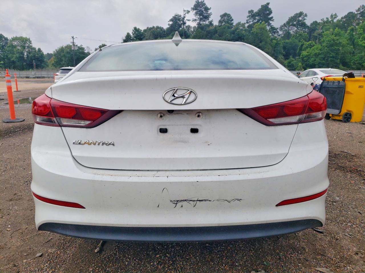 Hyundai ELANTRA Sel
