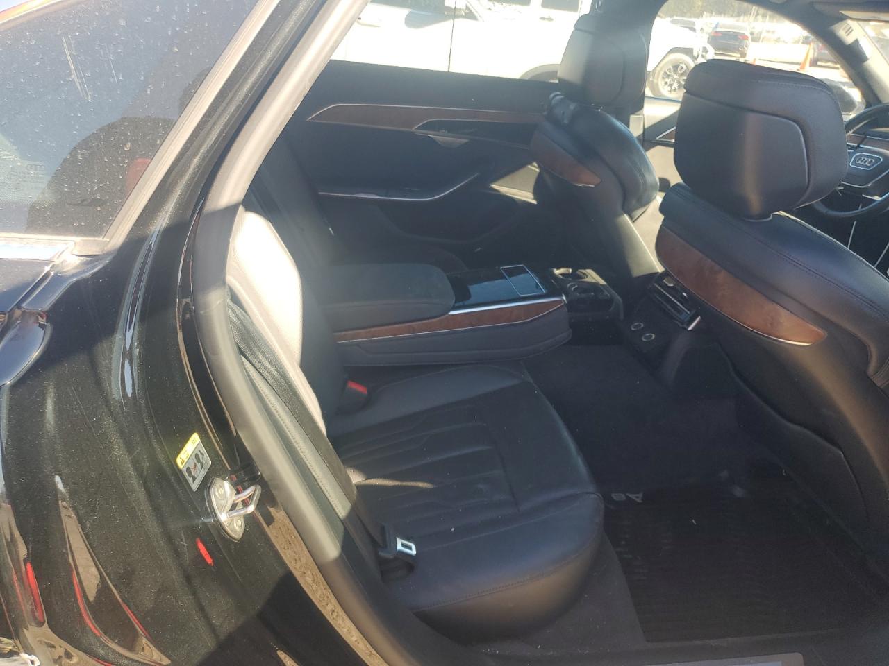 Audi A8 L