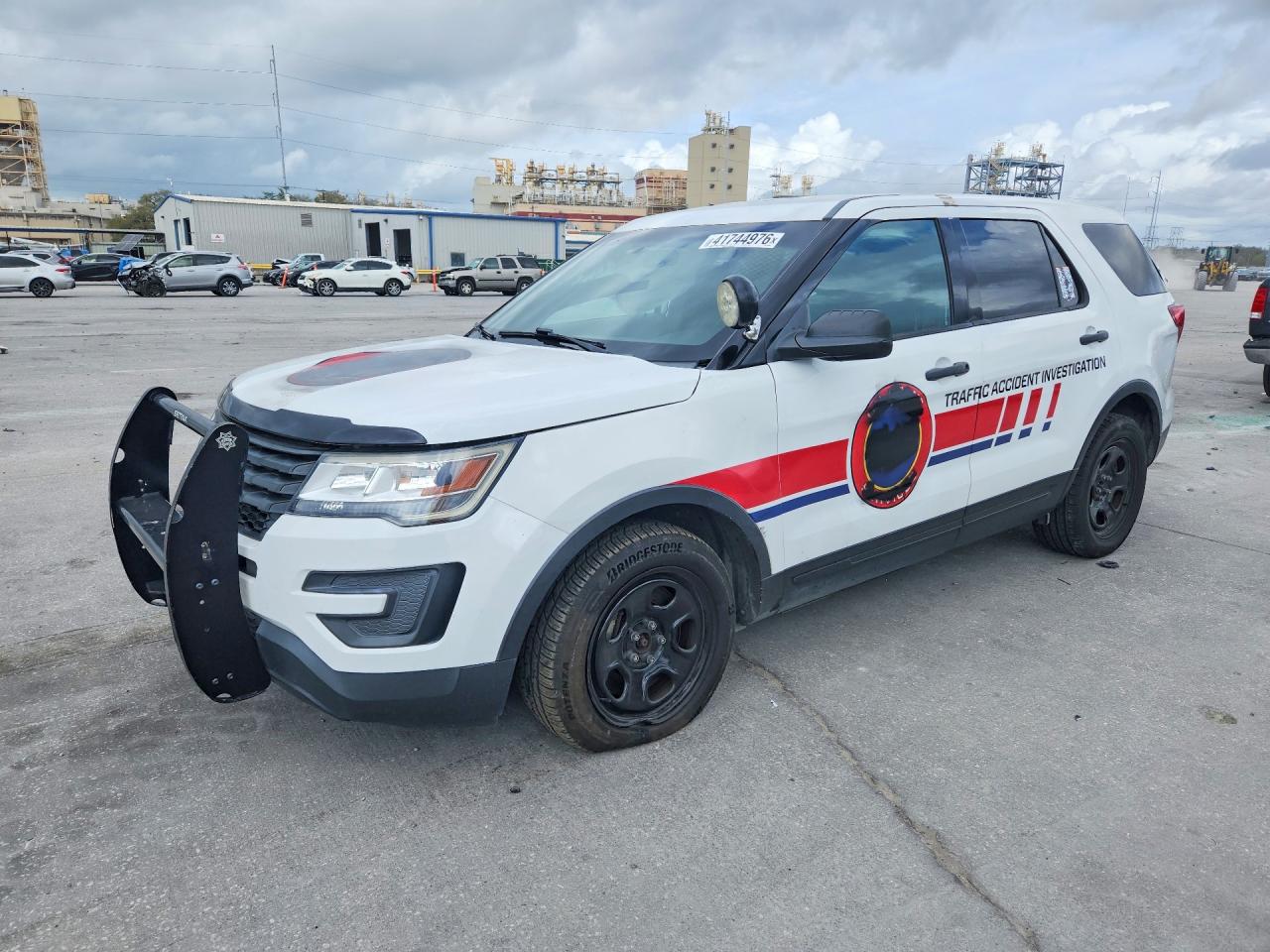 Salvage Ford Explorer Image