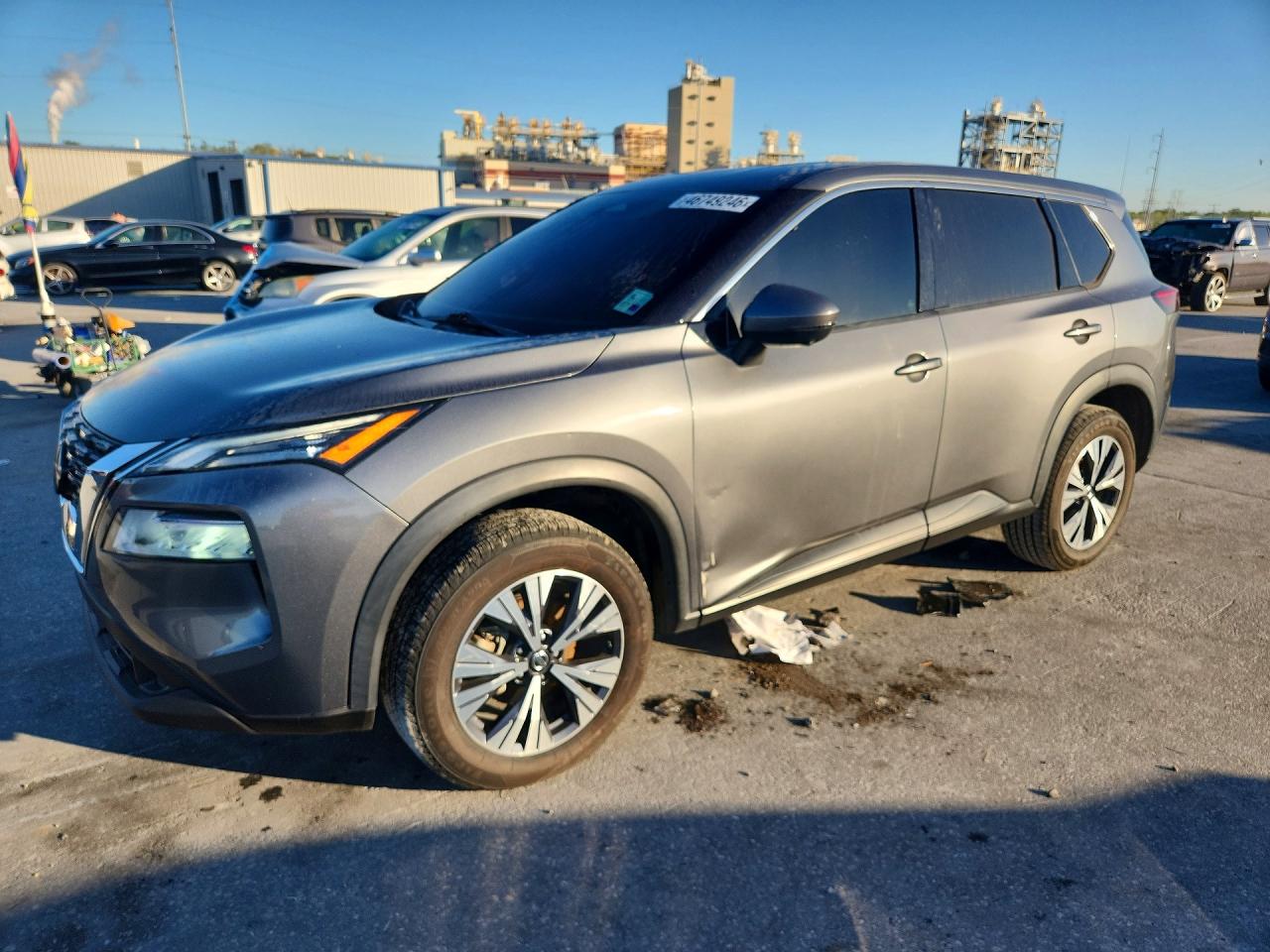 Salvage Nissan Rogue Image