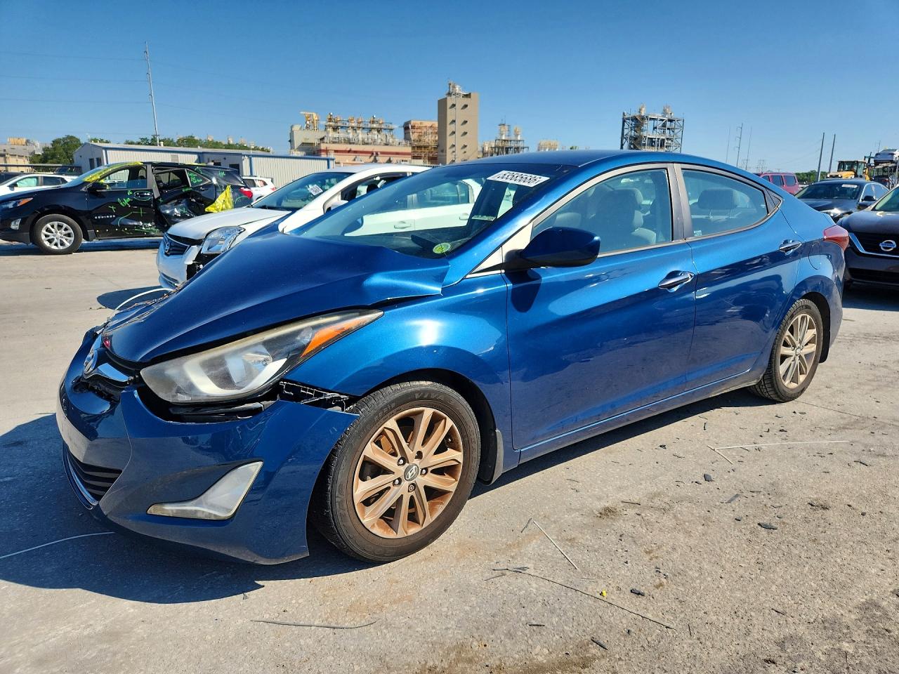 Salvage Hyundai ELANTRA Image
