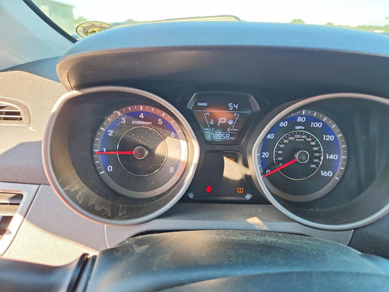 Hyundai ELANTRA Se