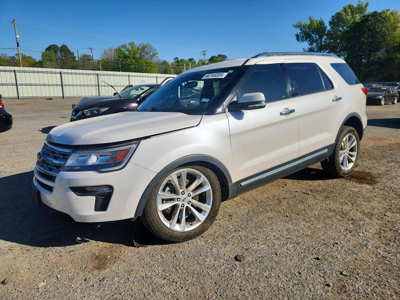 Salvage Ford Explorer Image