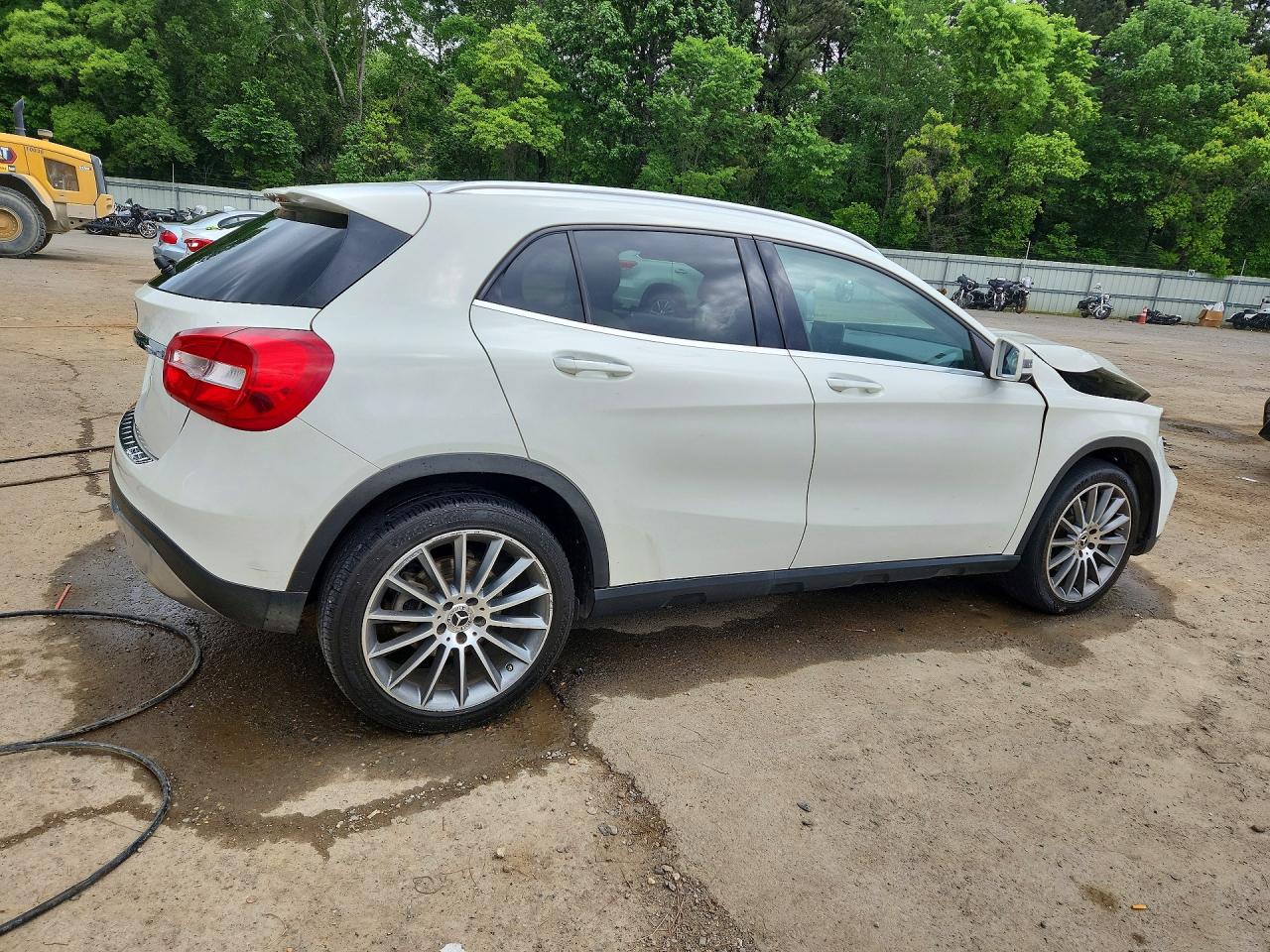 Mercedes-Benz GLA 250