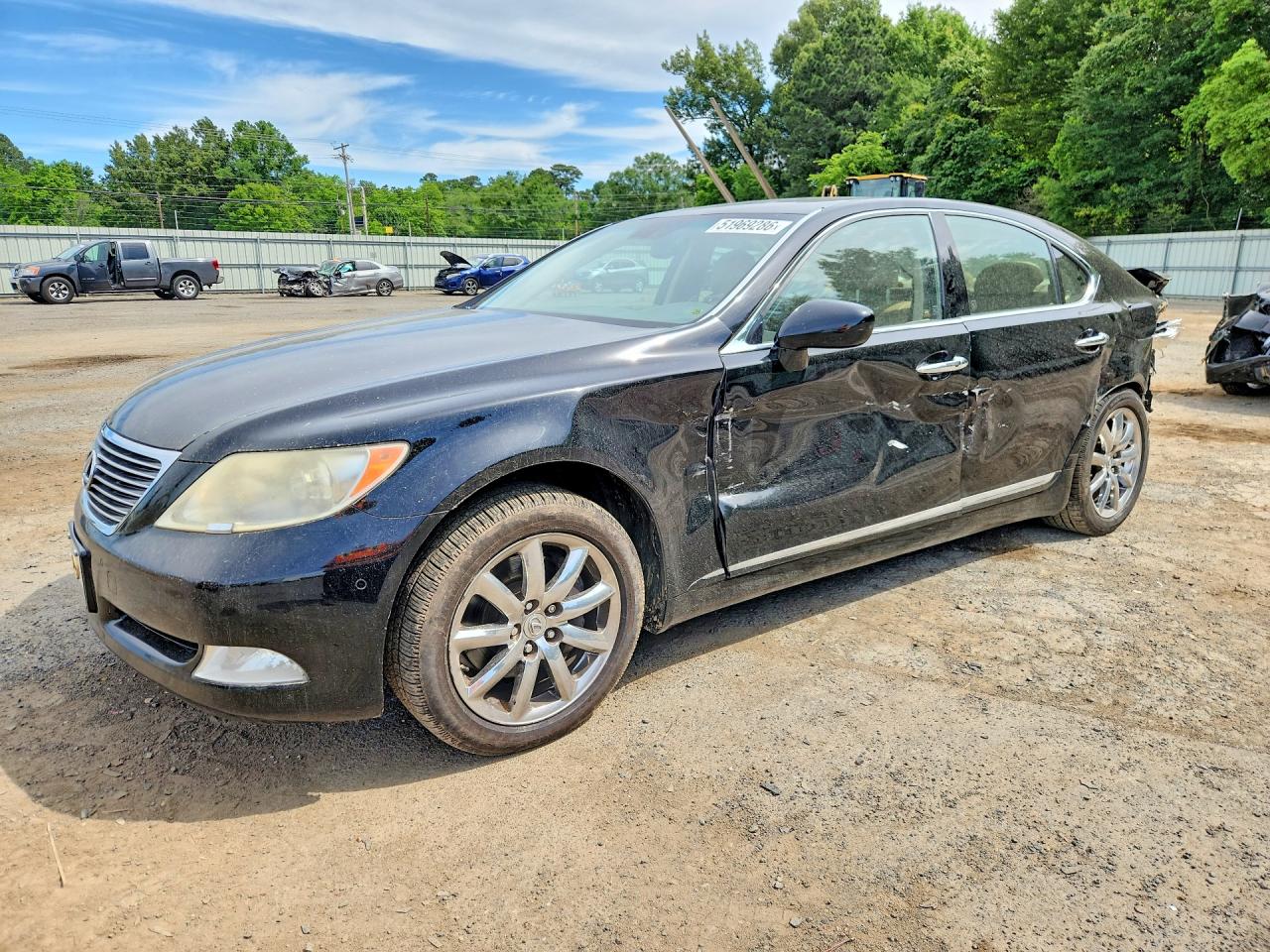 Salvage Lexus LS Image