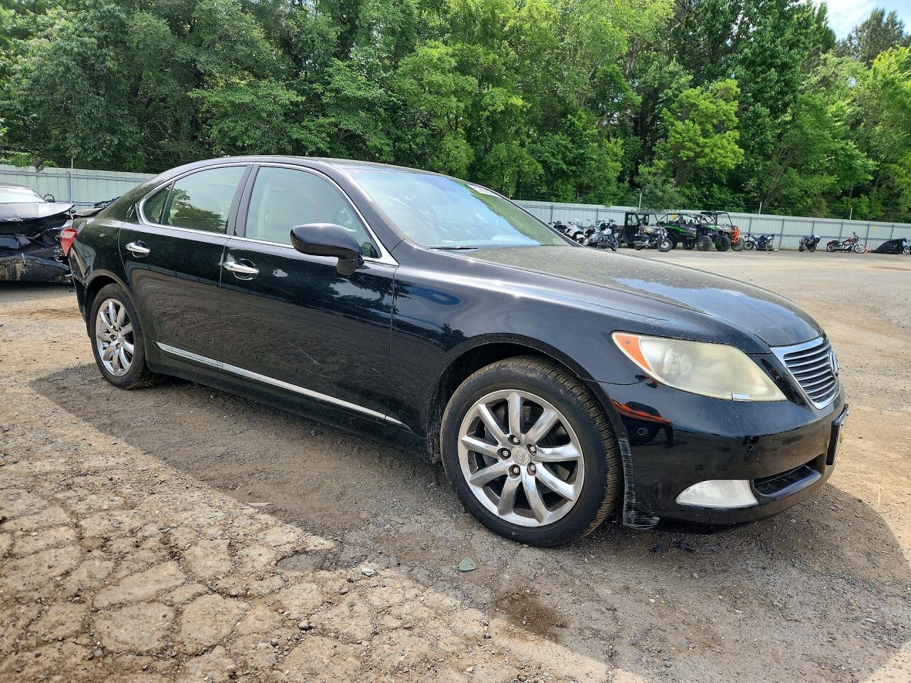 Lexus LS 460