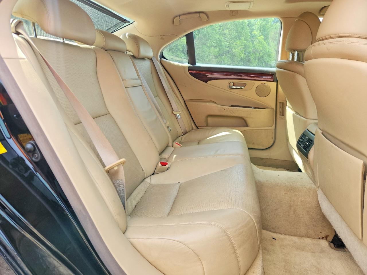 Lexus LS 460