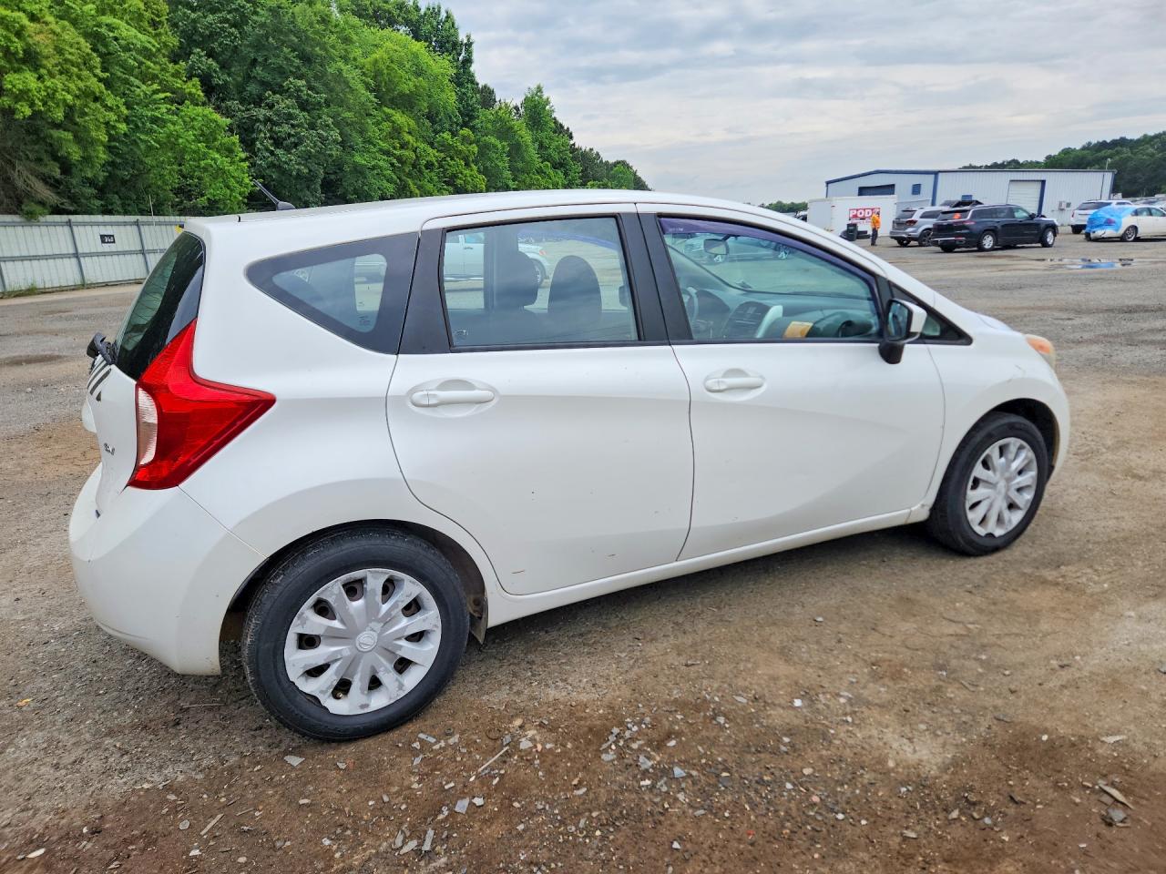 Nissan Versa Sv