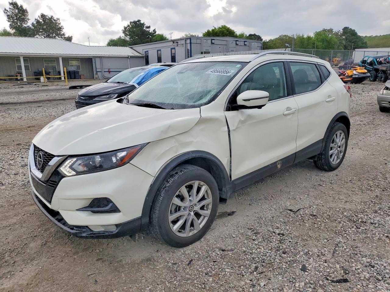 Salvage Nissan Rogue Image