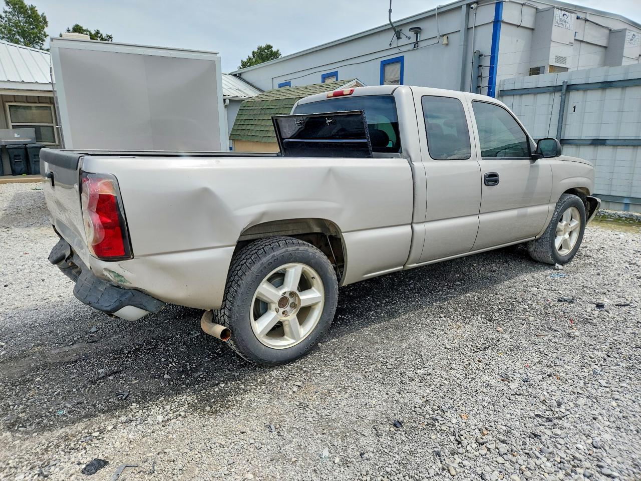 Chevrolet Silverado C1500