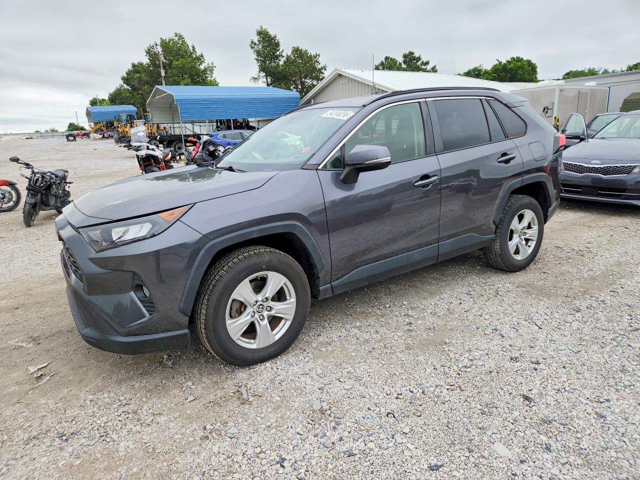 Salvage Toyota RAV4 Image