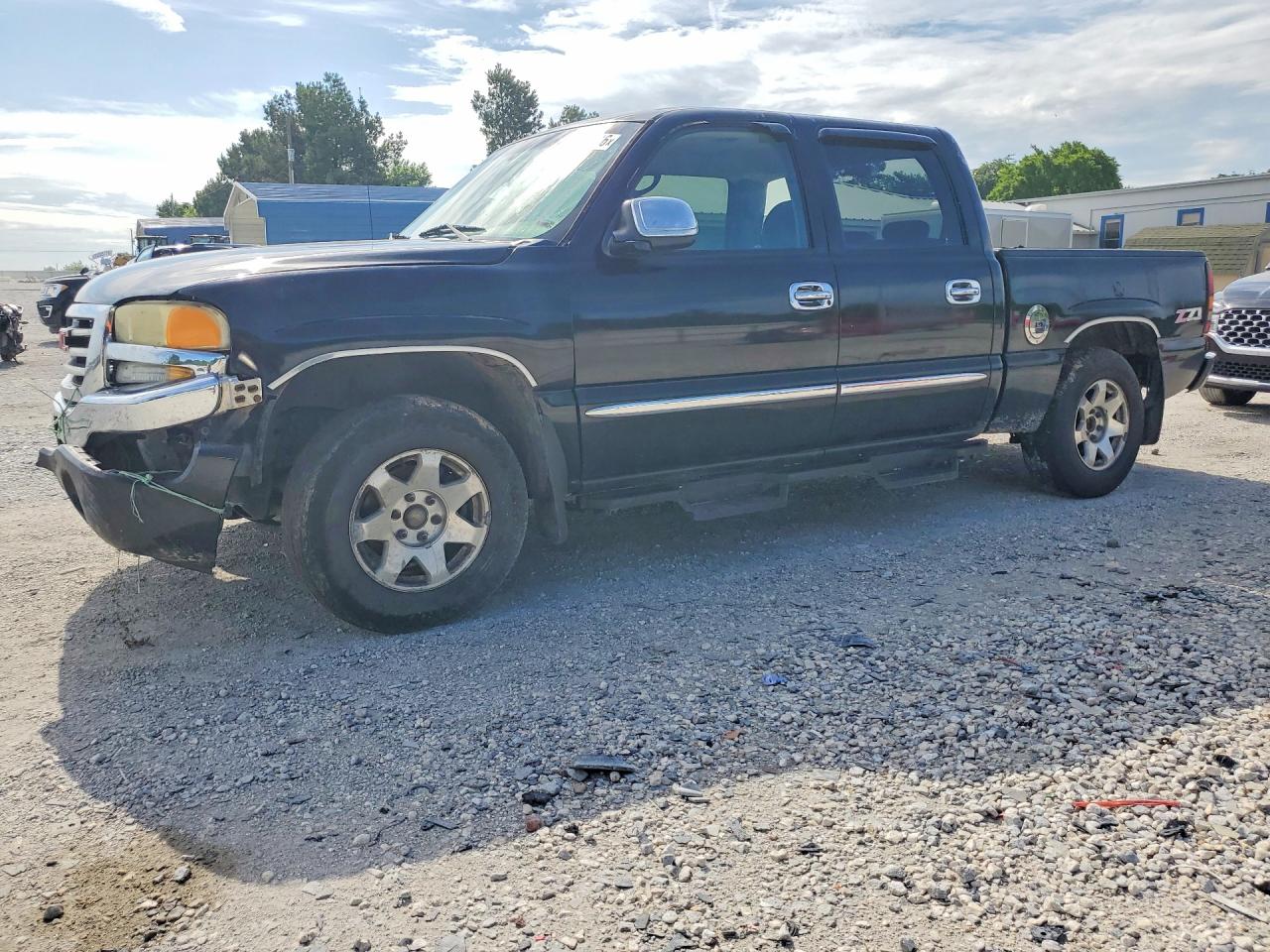 Salvage GMC Sierra Image