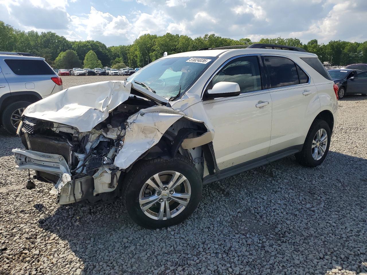 Salvage Chevrolet Equinox Image