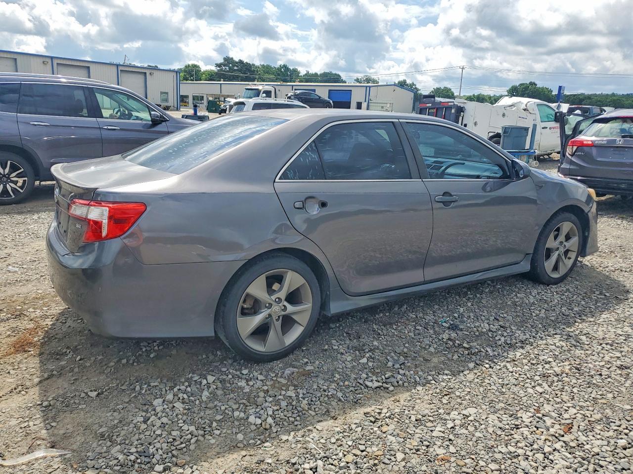 Toyota Camry Se Sport