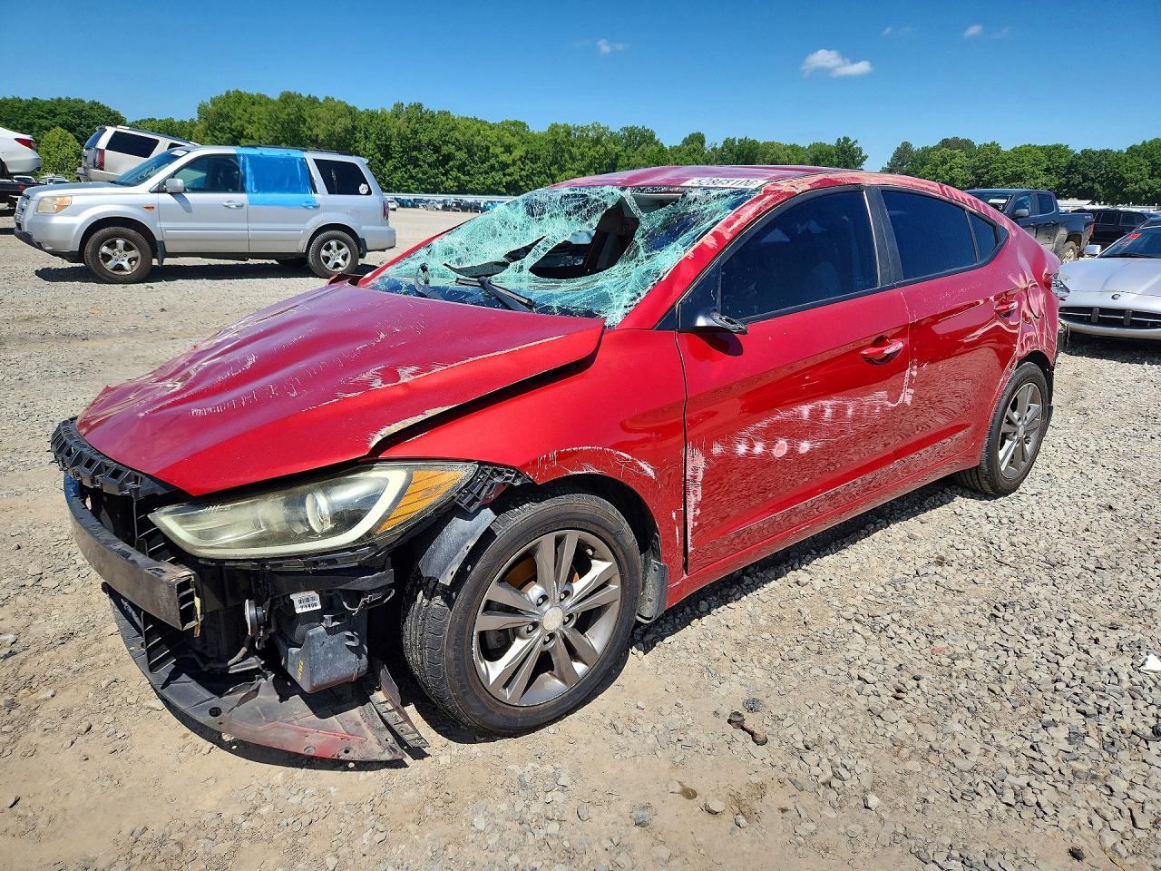 Salvage Hyundai ELANTRA Image