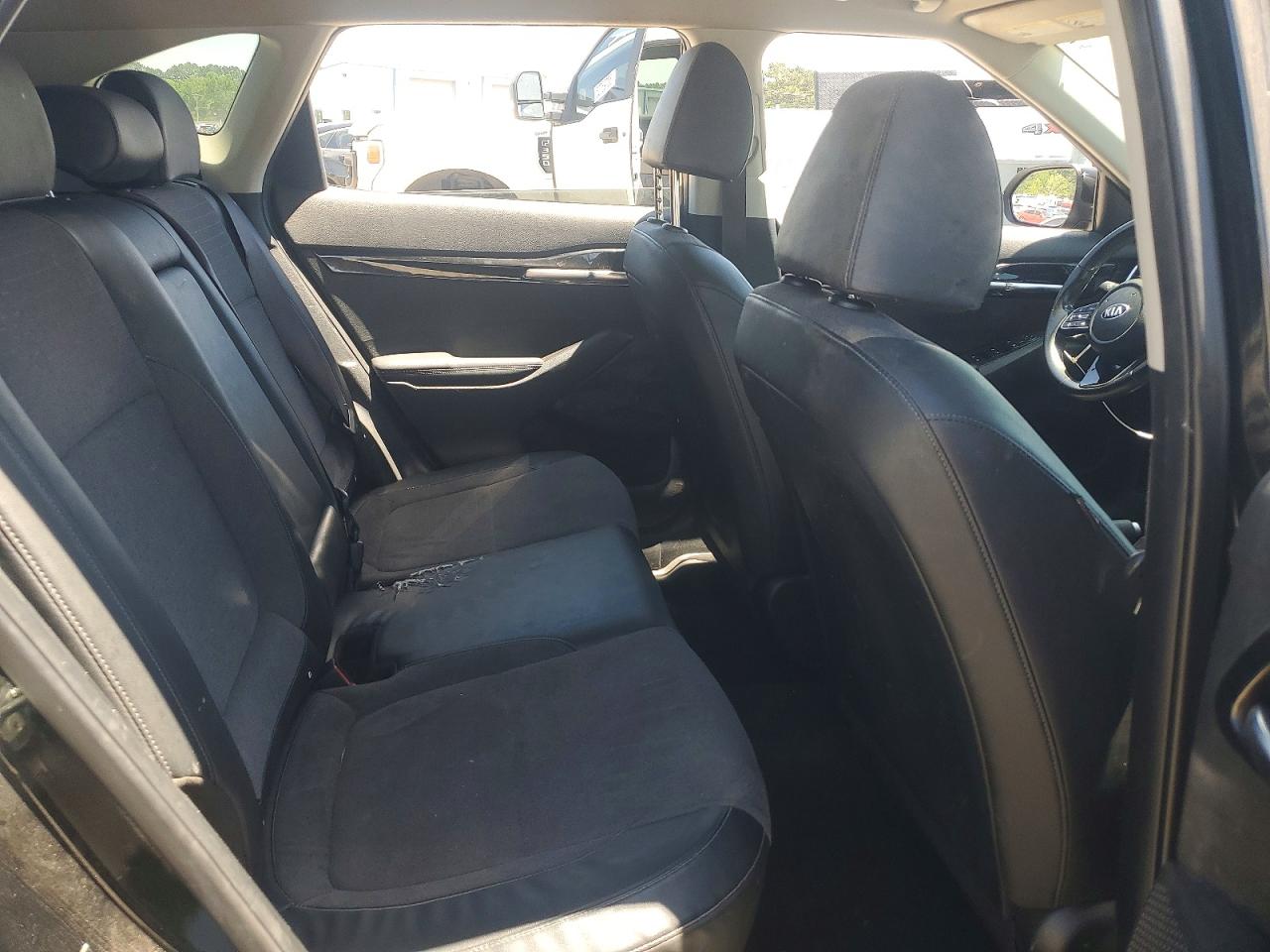 Kia Seltos S