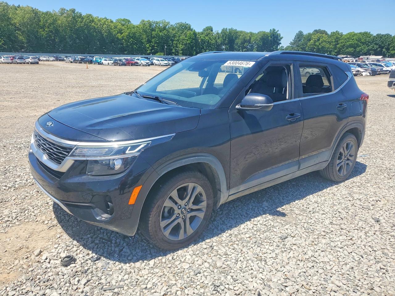 Salvage Kia Seltos Image