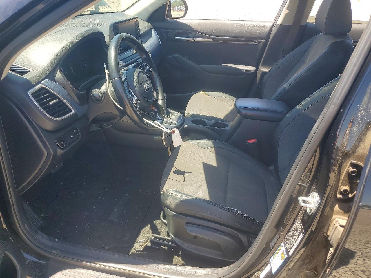 Kia Seltos S