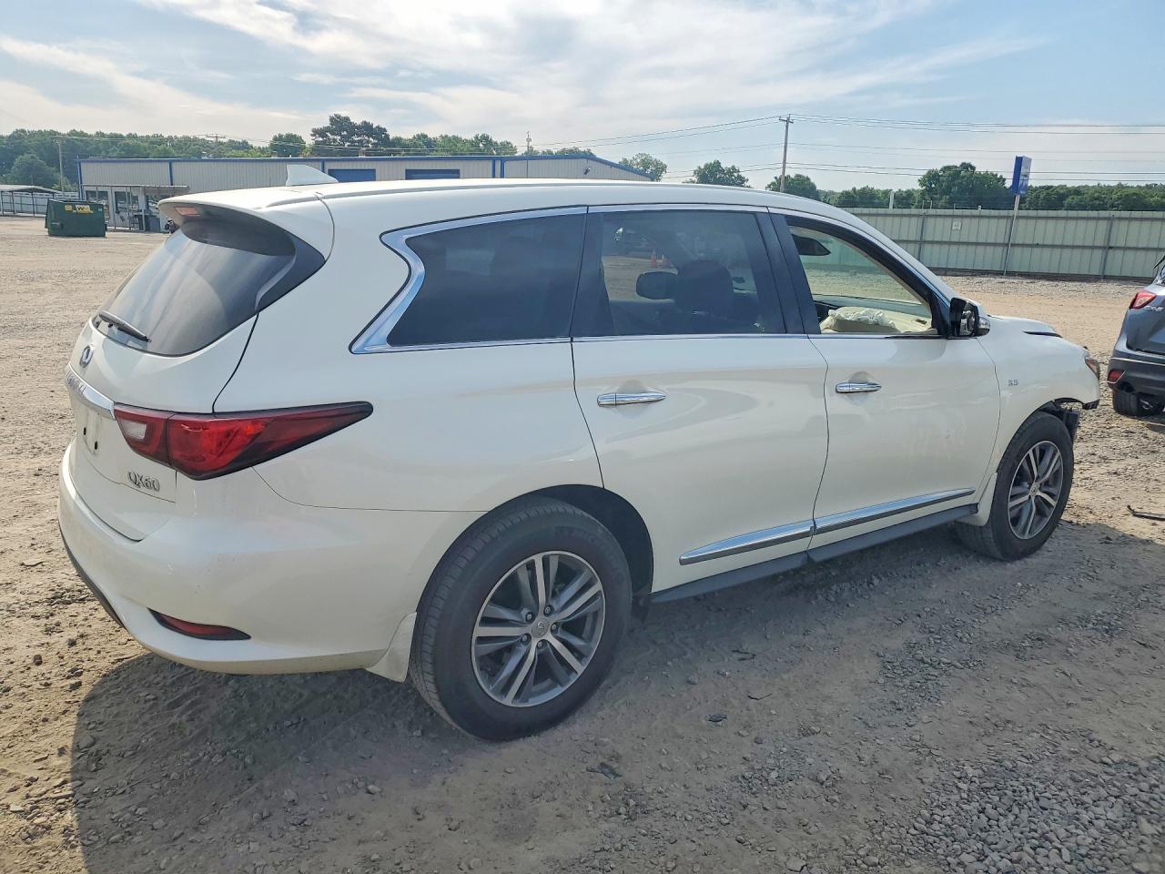 INFINITI Qx Pure