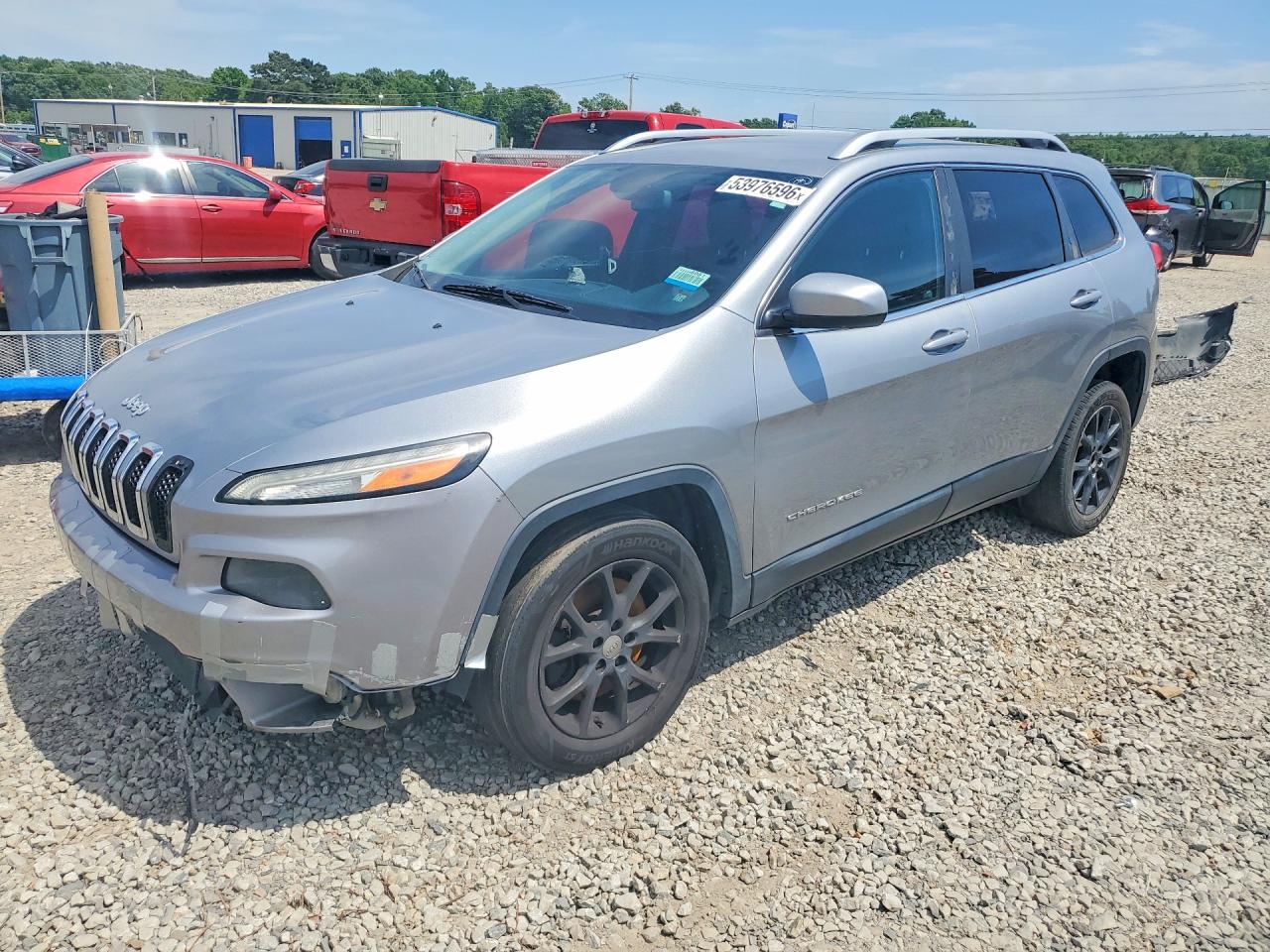 Salvage Jeep Cherokee Image