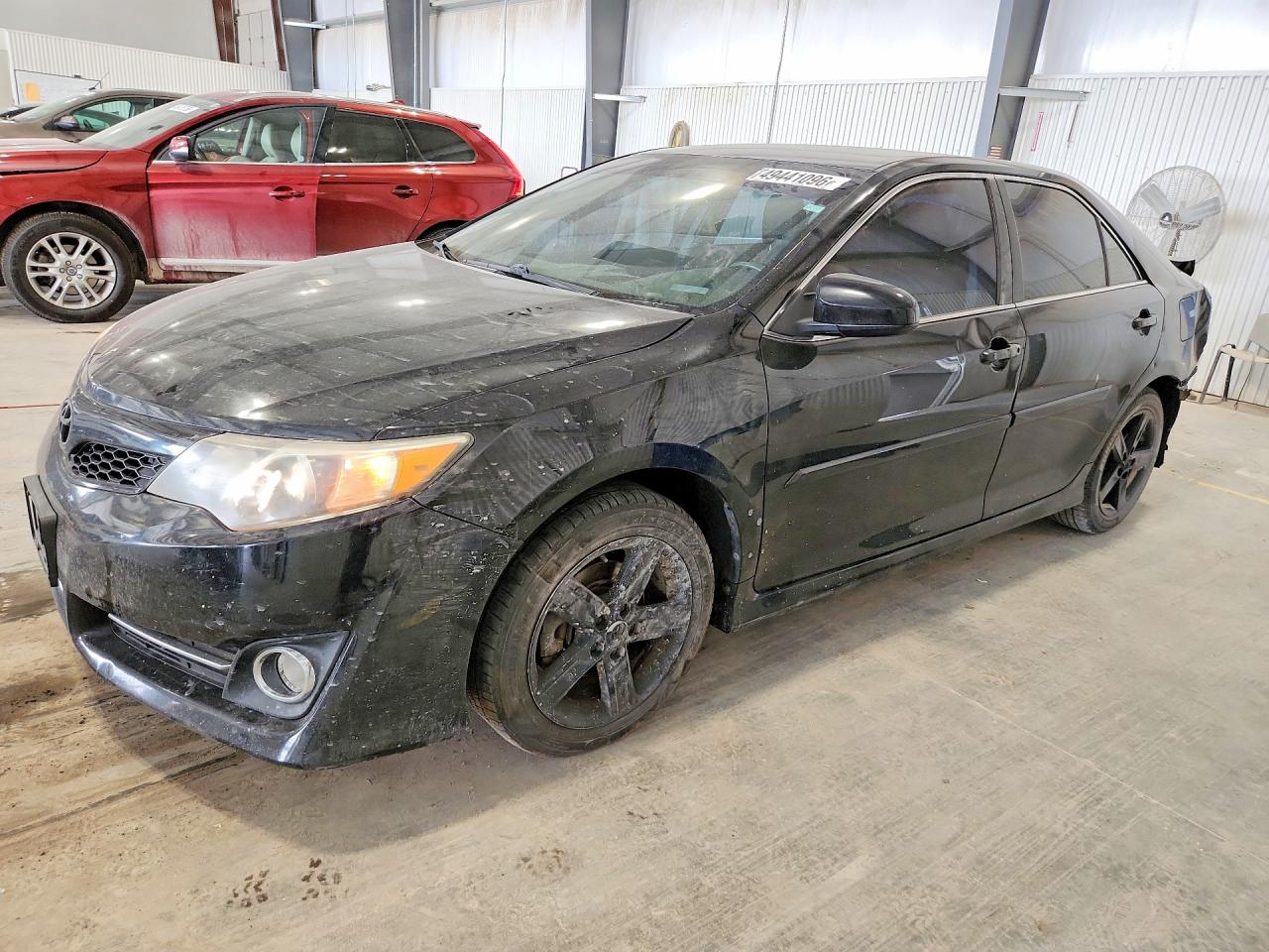 Salvage Toyota Camry Image