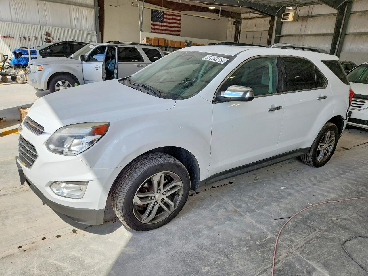 Salvage Chevrolet Equinox Image