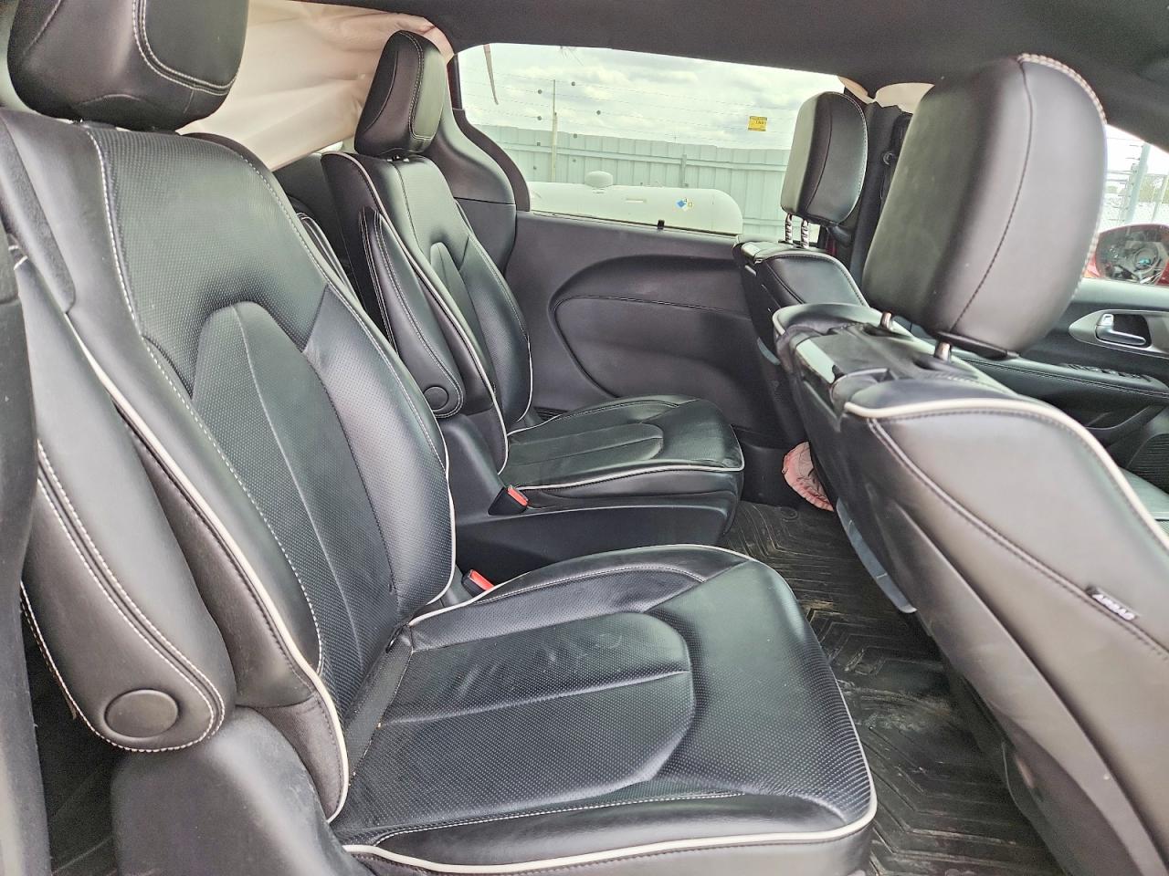 Chrysler Pacifica Hybrid Limited