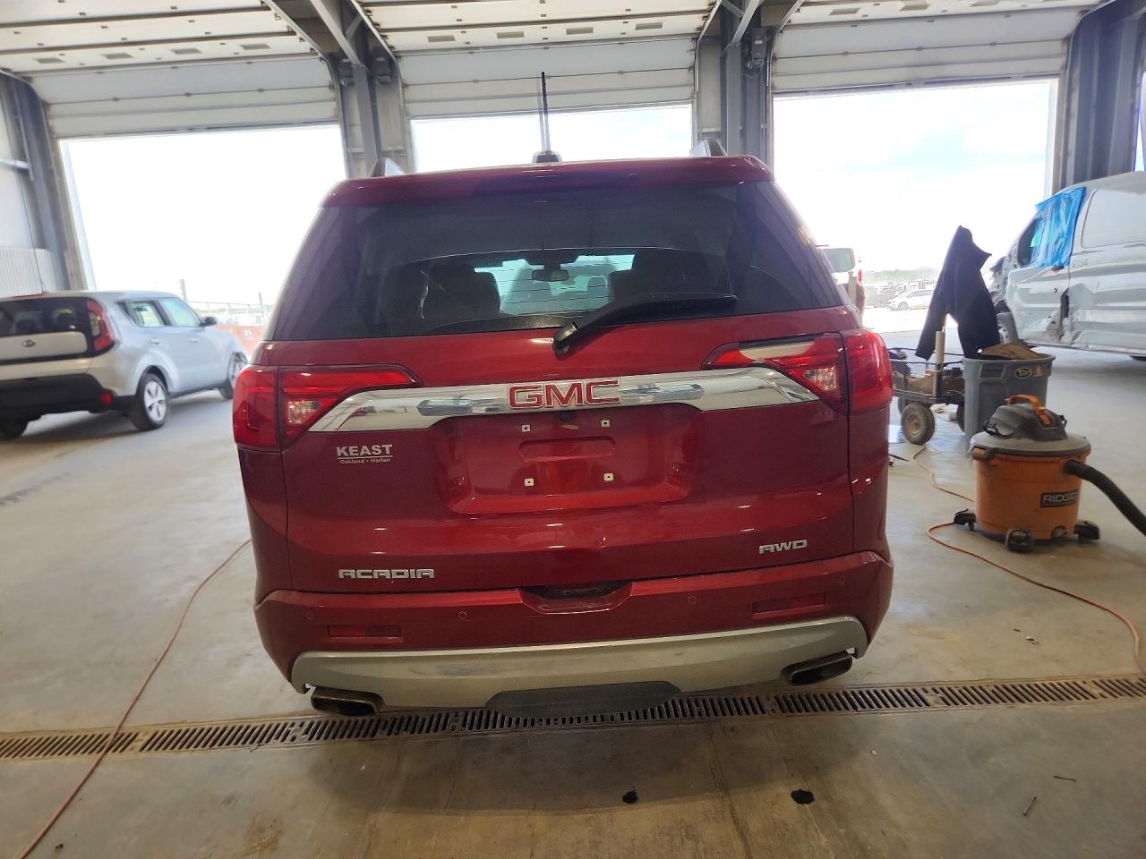 GMC Acadia Denali