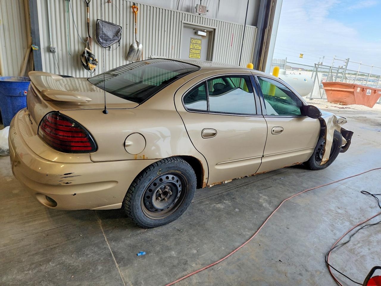 Pontiac Grandam Se1