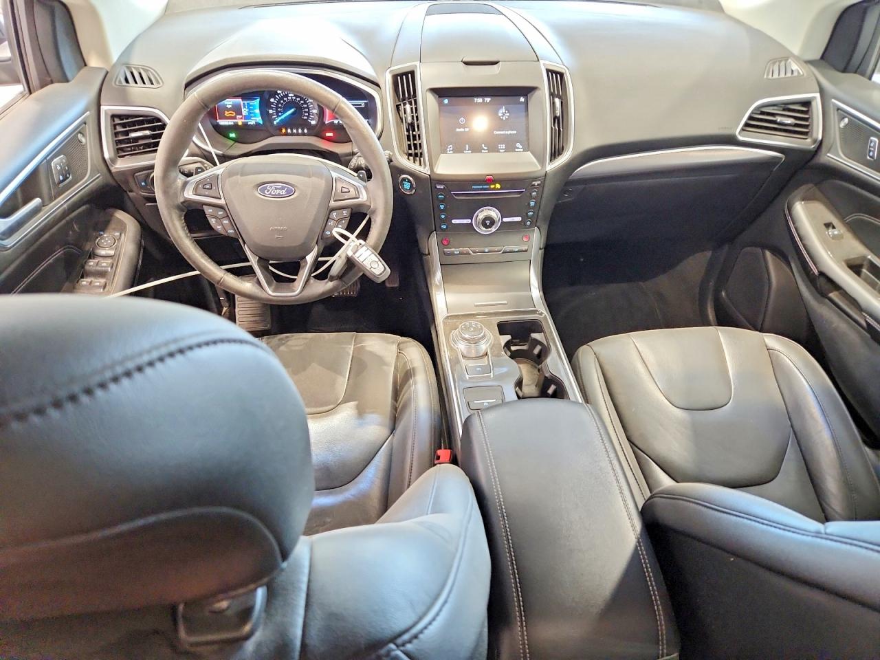 Ford Edge Titanium