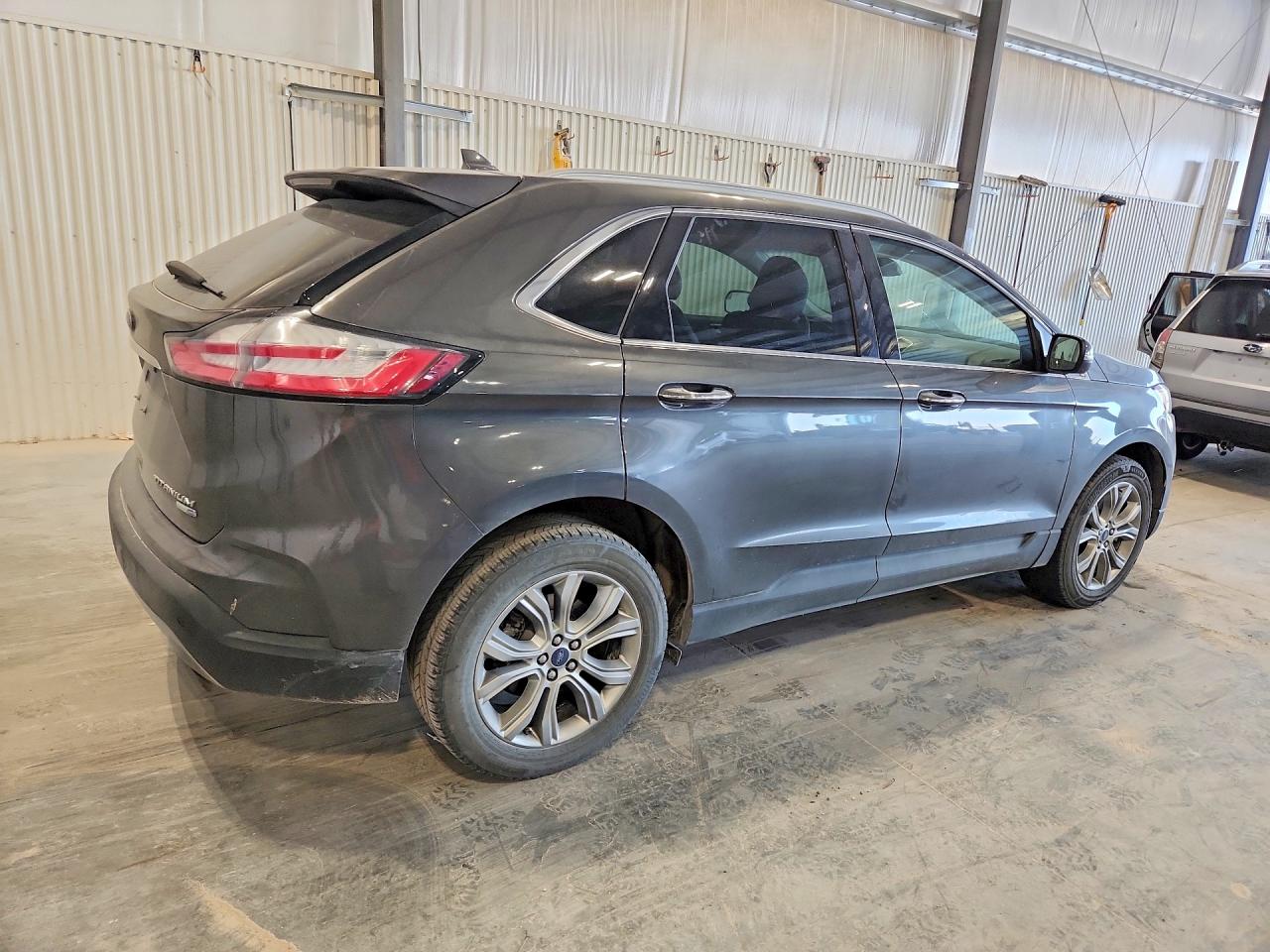 Ford Edge Titanium