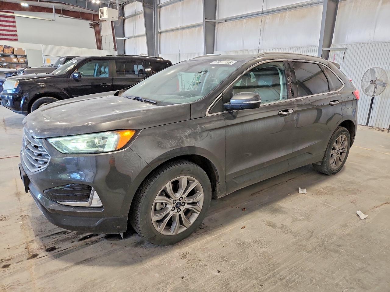Salvage Ford Edge Image