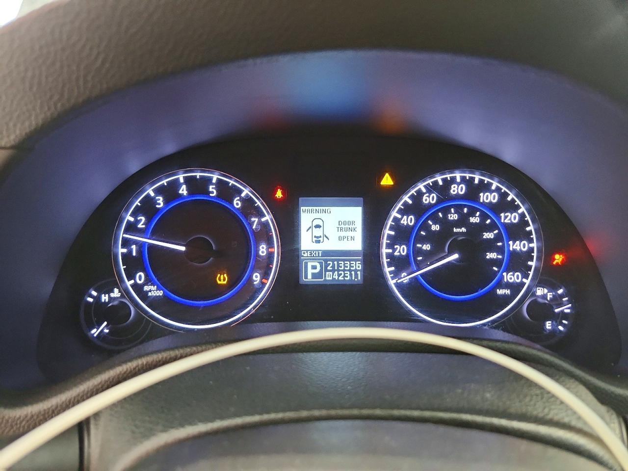 INFINITI G37 X