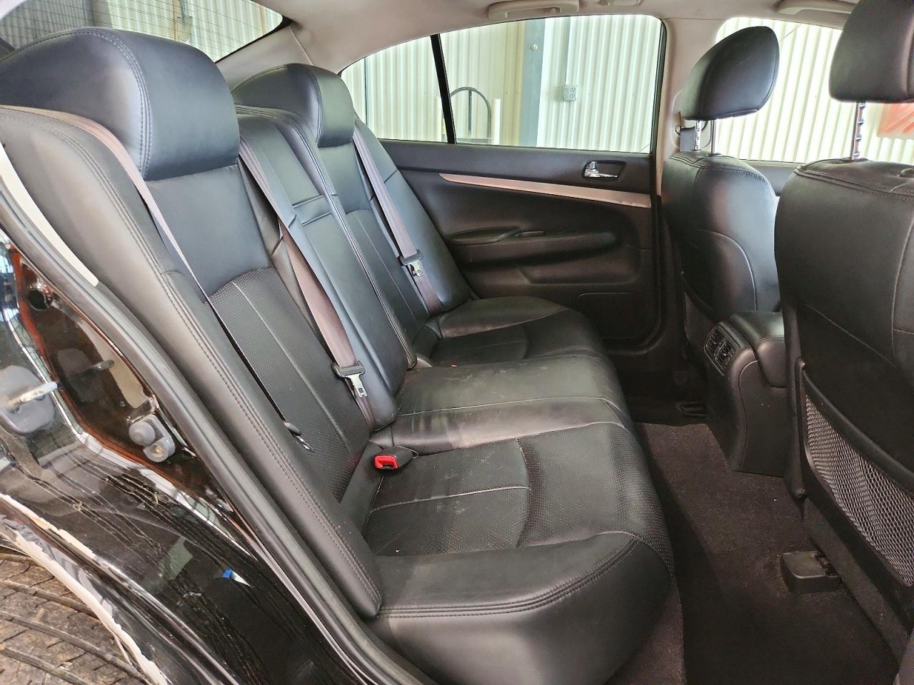 INFINITI G37 X