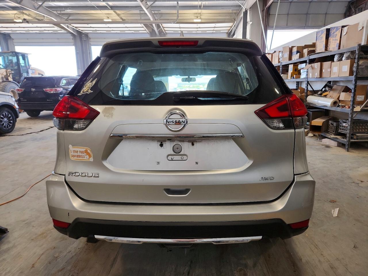 Nissan Rogue S