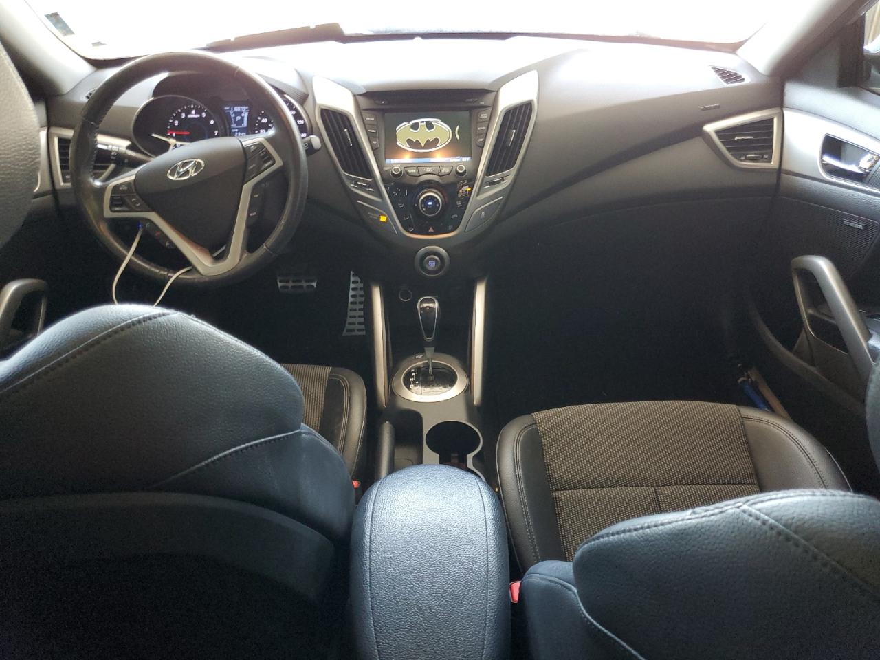 Hyundai VELOSTER