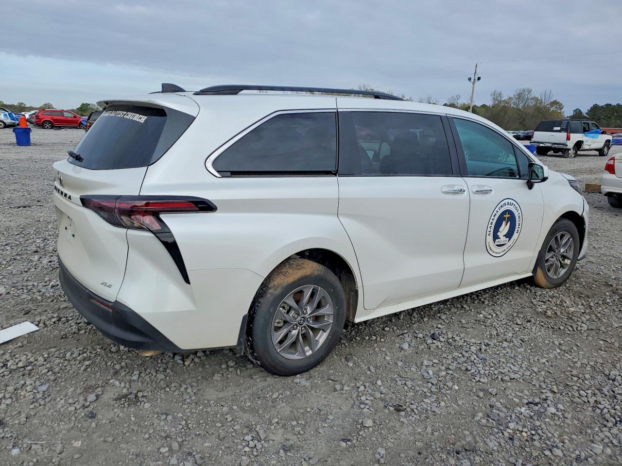 Toyota Sienna Xle 8-passenger