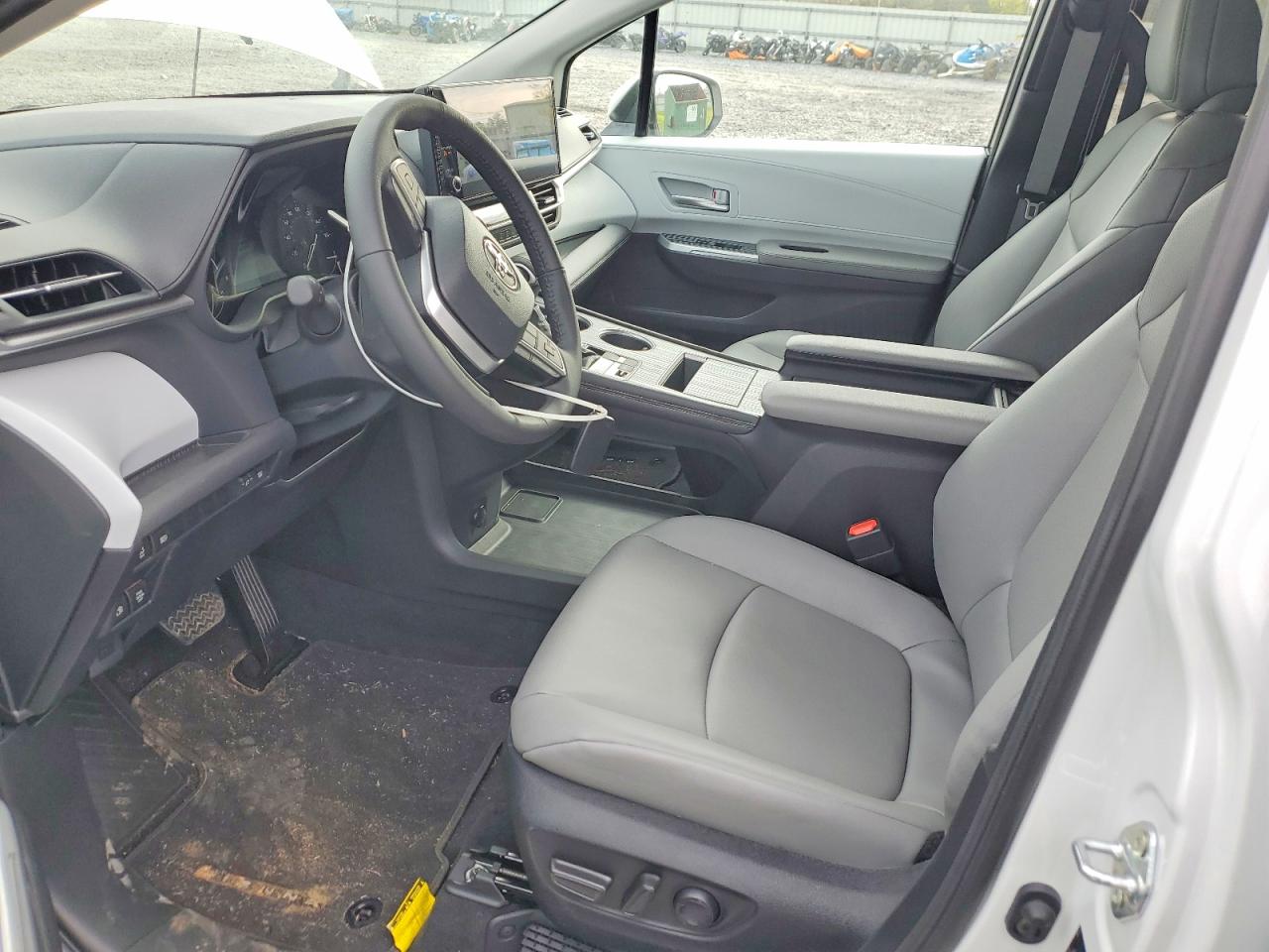 Toyota Sienna Xle 8-passenger