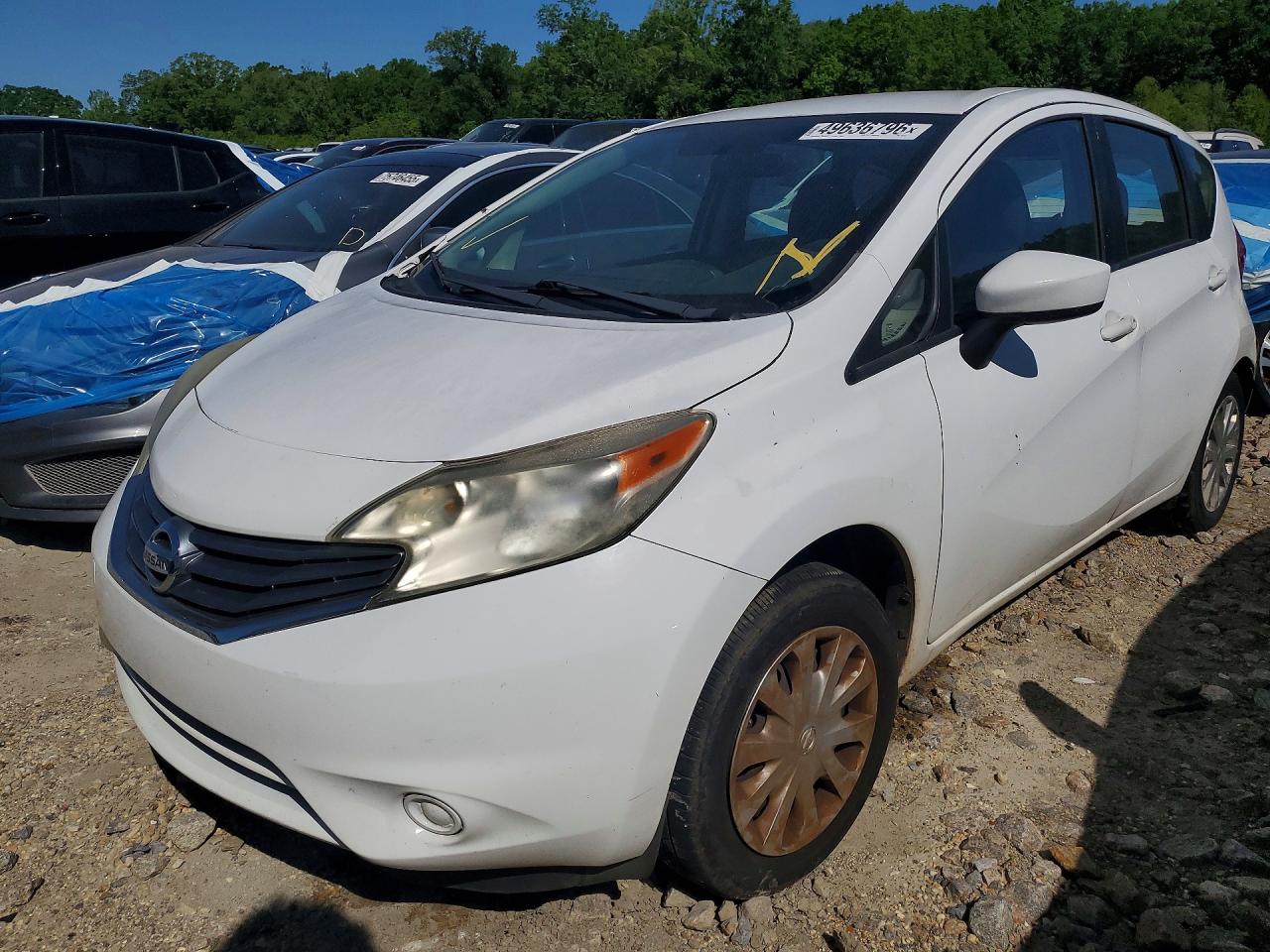 Salvage Nissan Versa Image