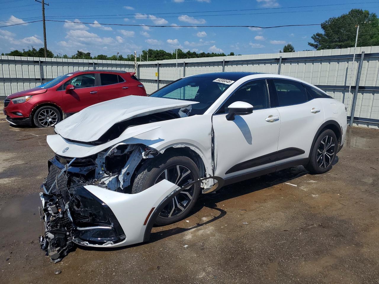 Salvage Toyota Crown Image