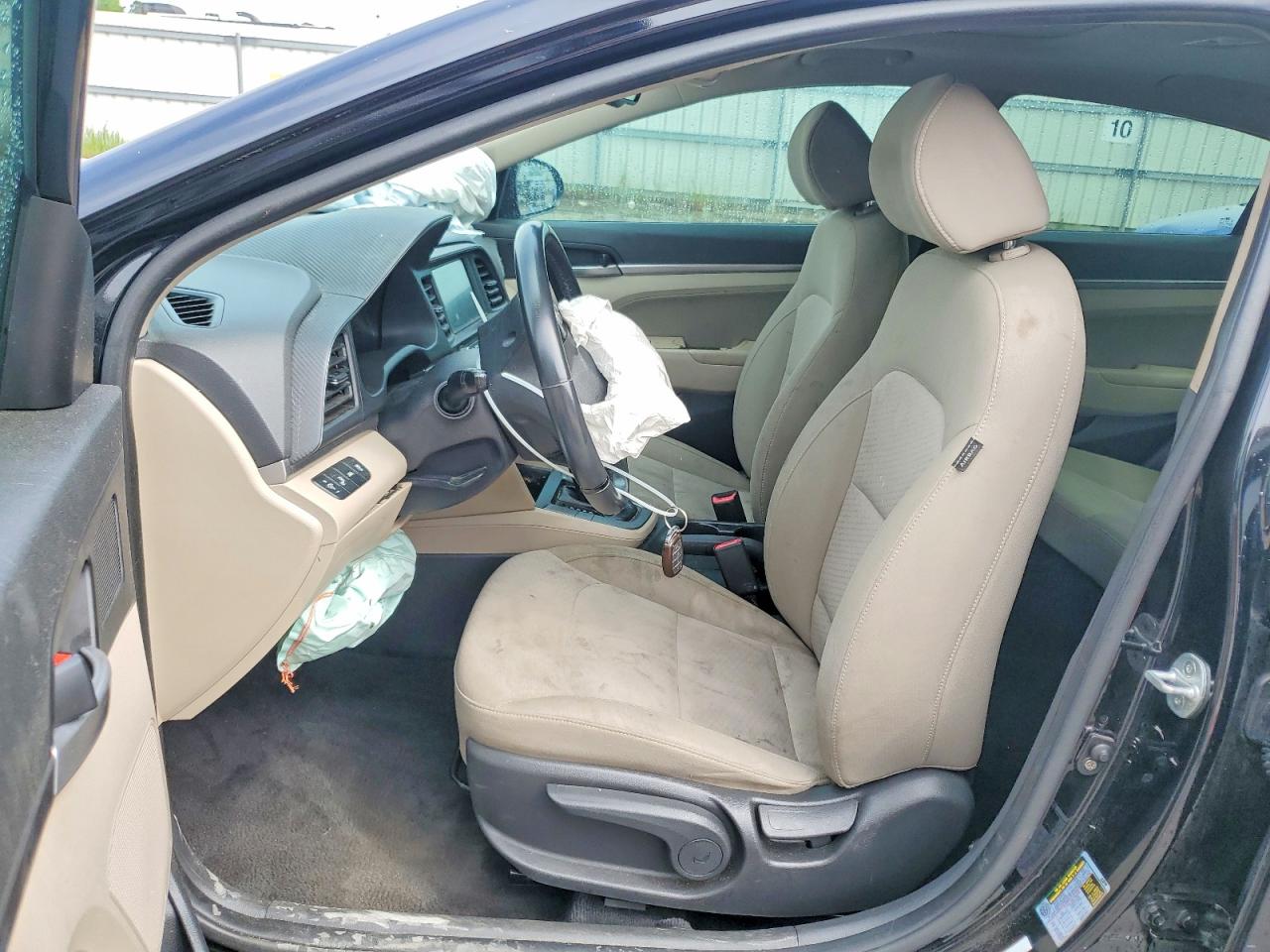 Hyundai ELANTRA Value Edition