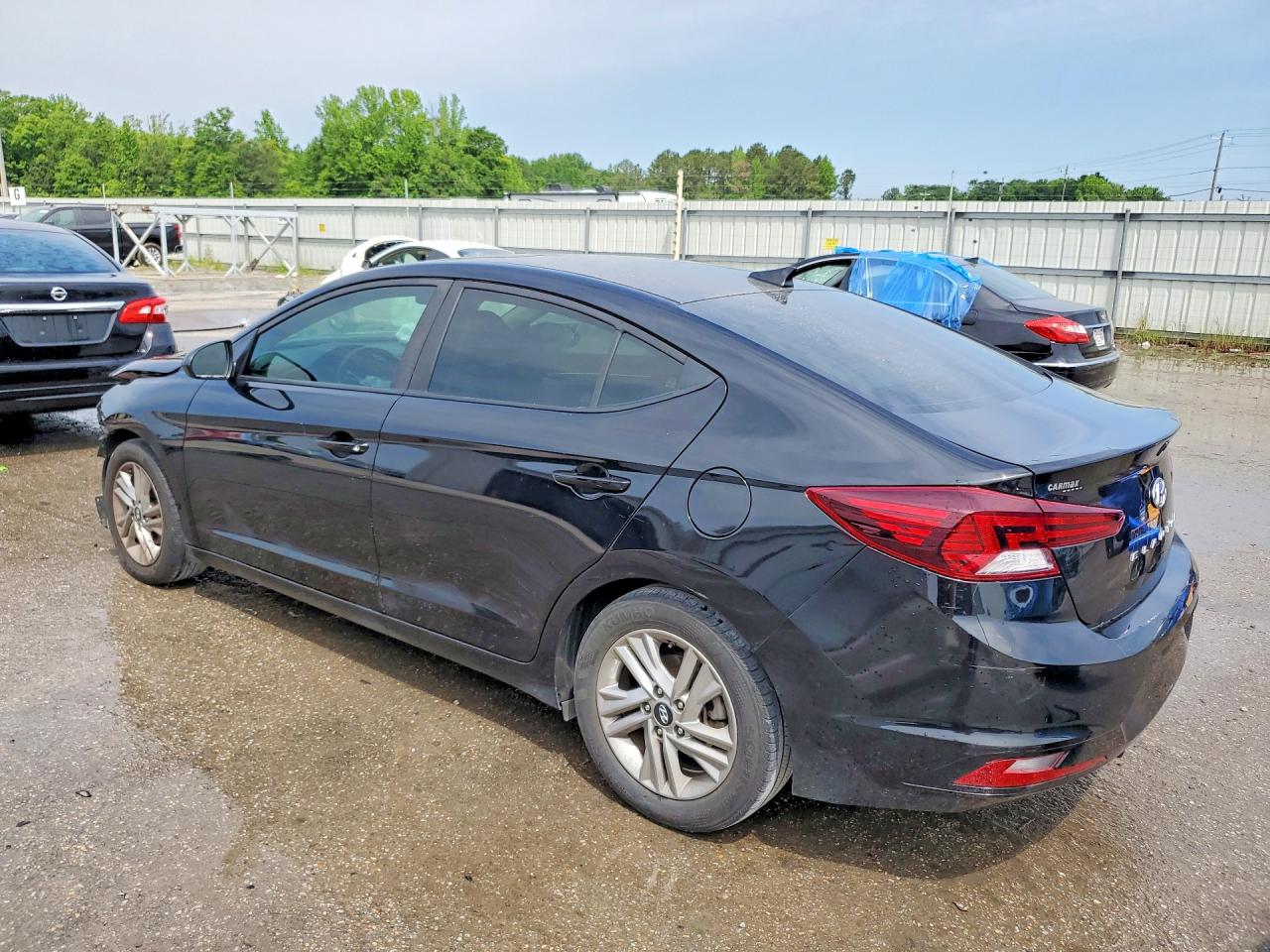 Hyundai ELANTRA Value Edition