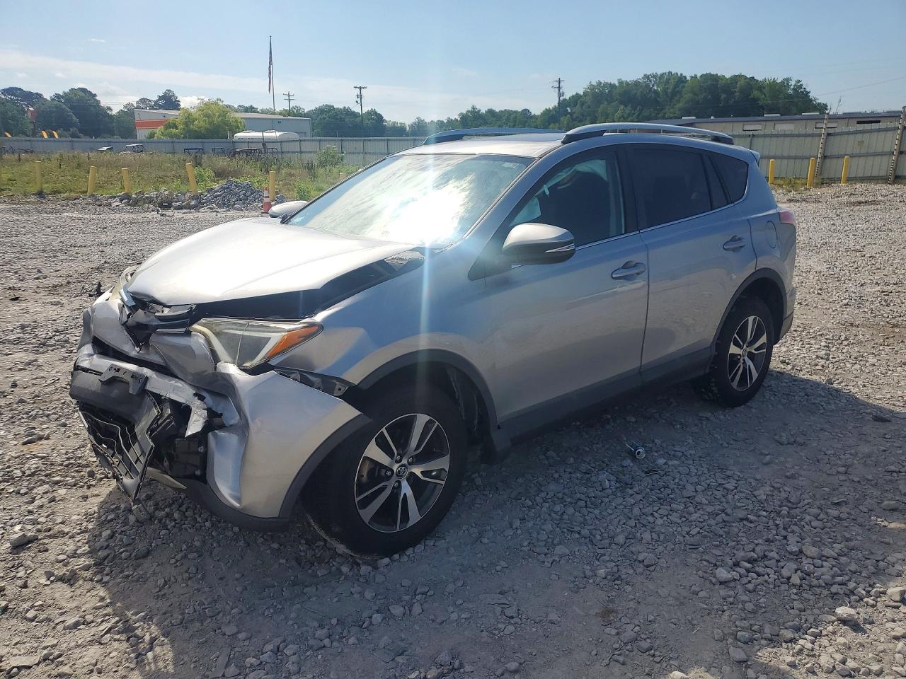 Salvage Toyota RAV4 Image