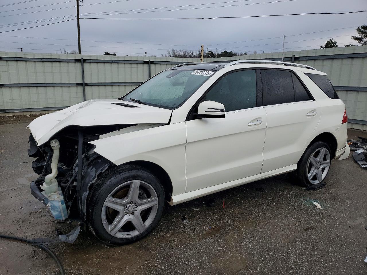 Salvage Mercedes-Benz M-Class Image