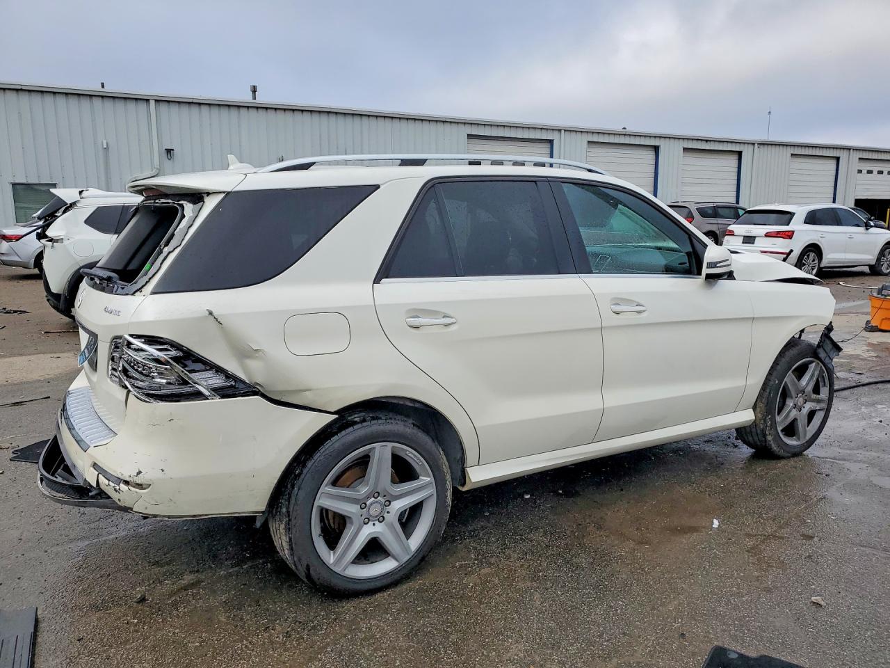 Mercedes-Benz M-Class 400 4matic