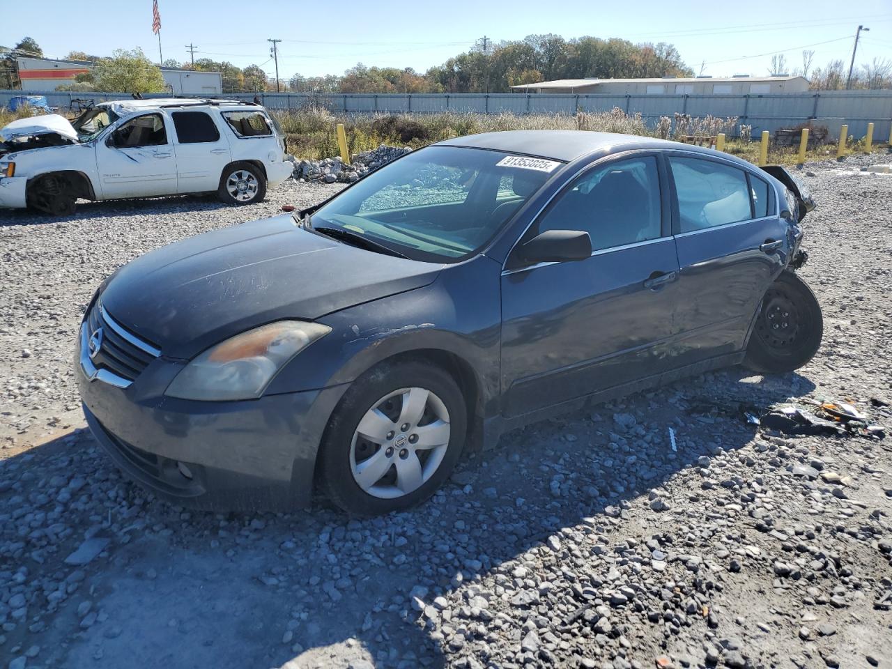 Salvage Nissan Altima Image