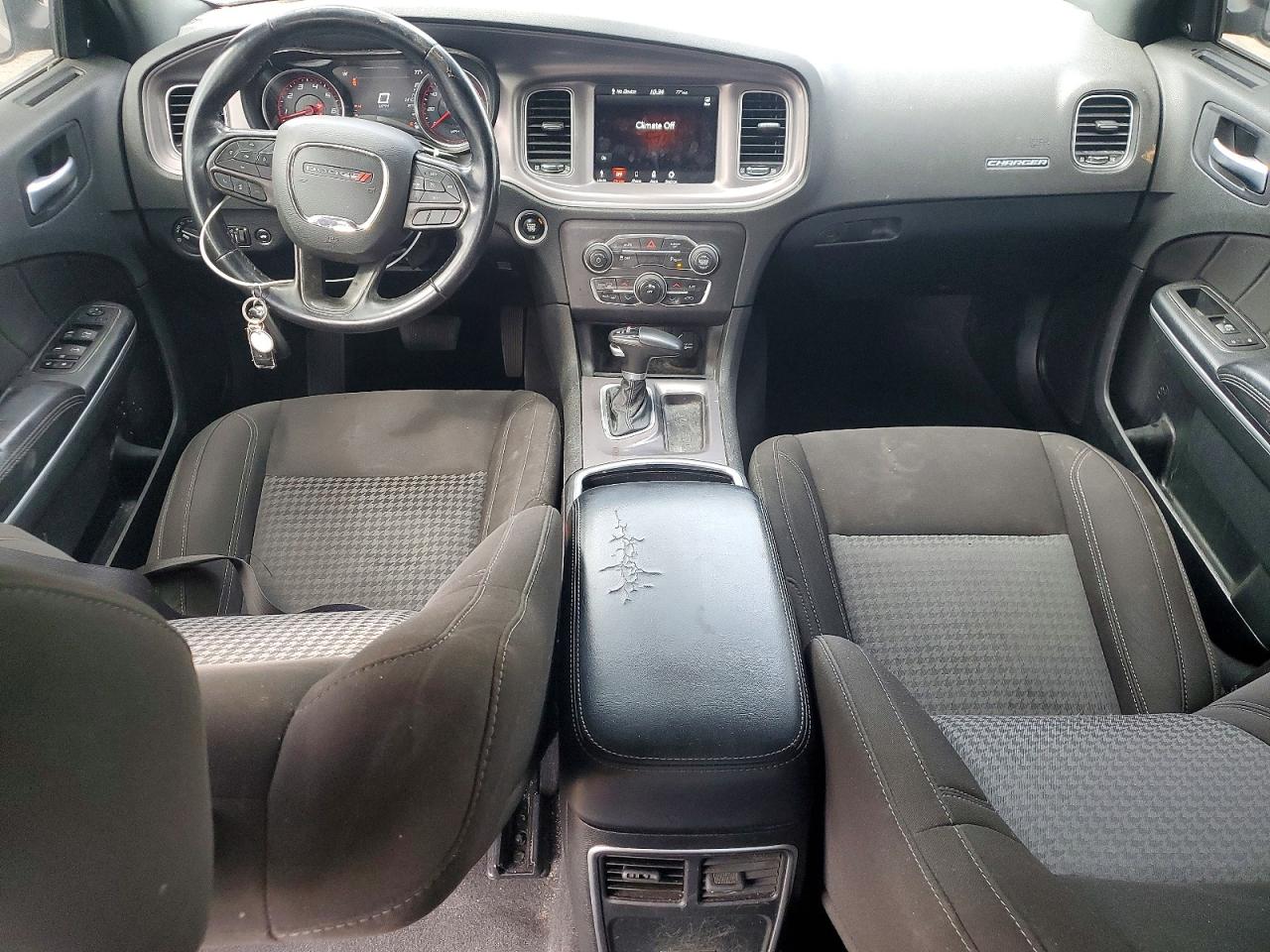 Dodge Charger Sxt