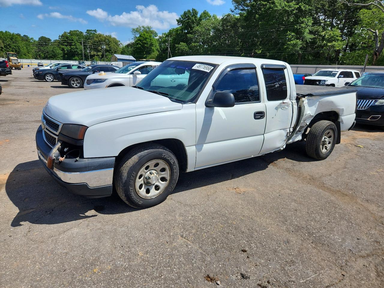 Salvage Chevrolet Silverado Image