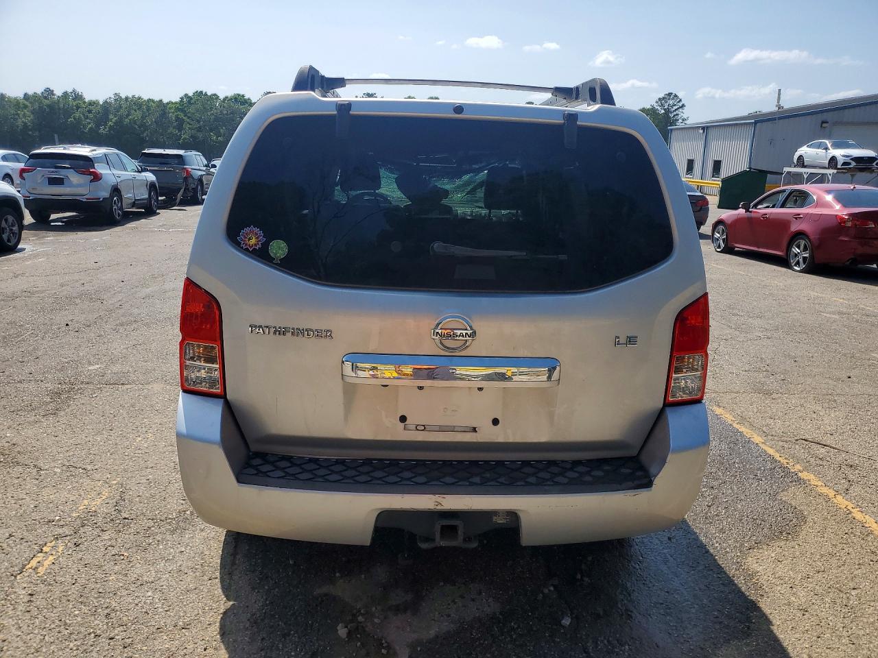 Nissan Pathfinder S